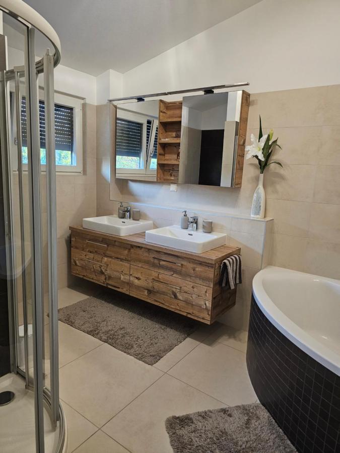 Cosy & Elegant Cityhouse With Garden Vienne Extérieur photo